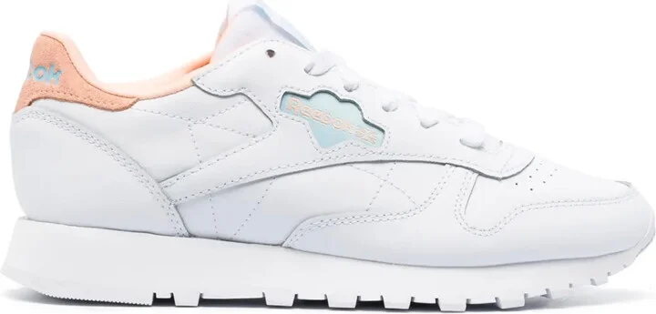 Classic low-top sneakers