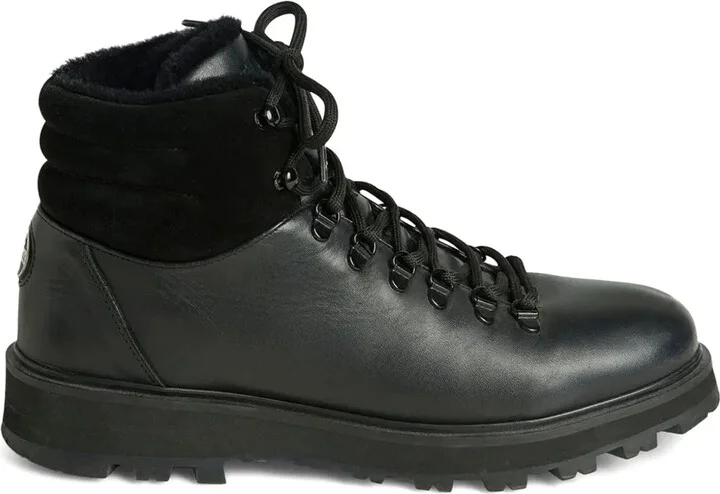 Classic M boots