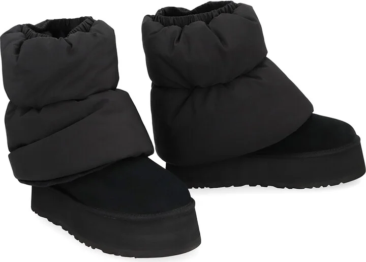 Classic Mini Dipper Ankle Boots - Image 4