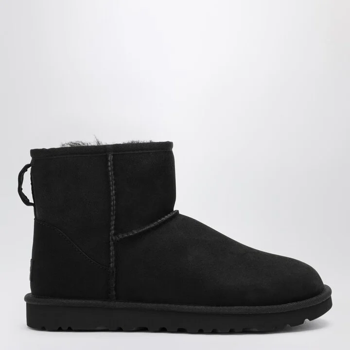 Classic Mini II boots in black