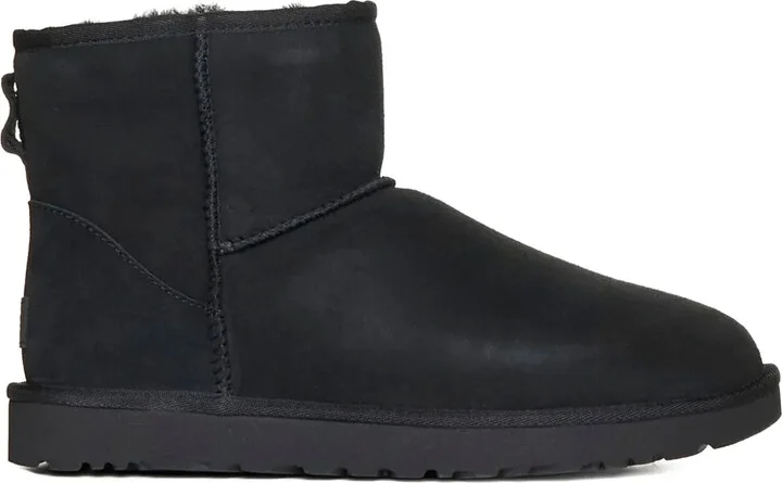 Classic Mini suede boots