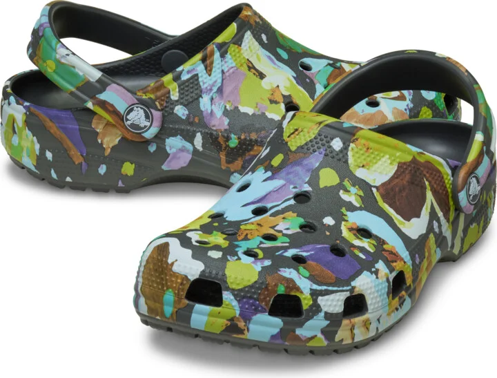 Classic Painted Floral Clog - Image 2