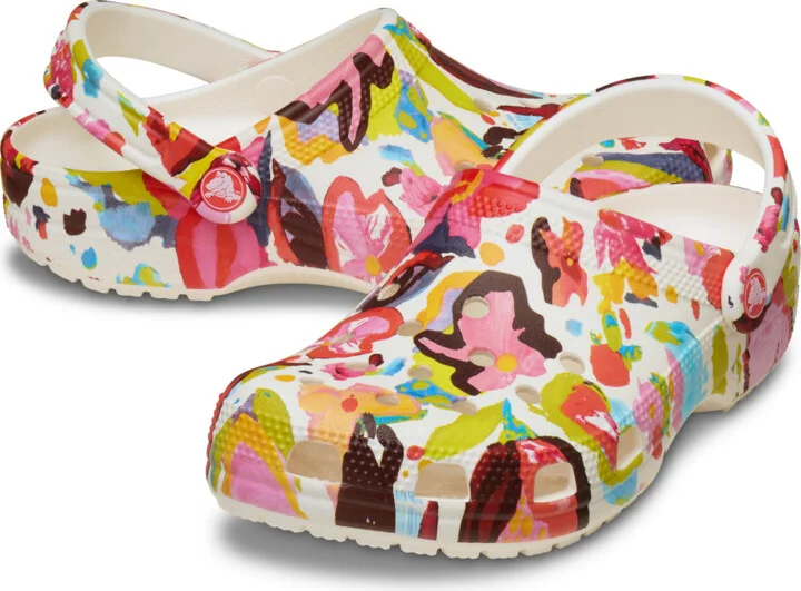 Classic Painted Floral Clog - Image 5