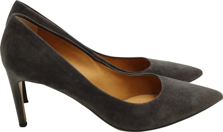 Classic Pumps in Grey Suede