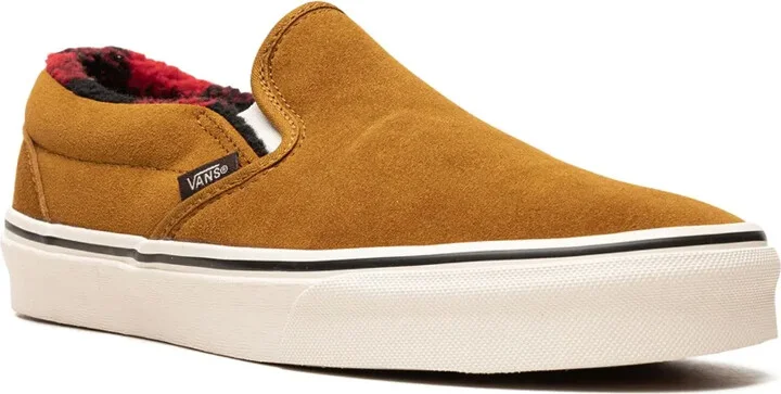Classic Slip-On Cozy Hug sneakers - Image 2