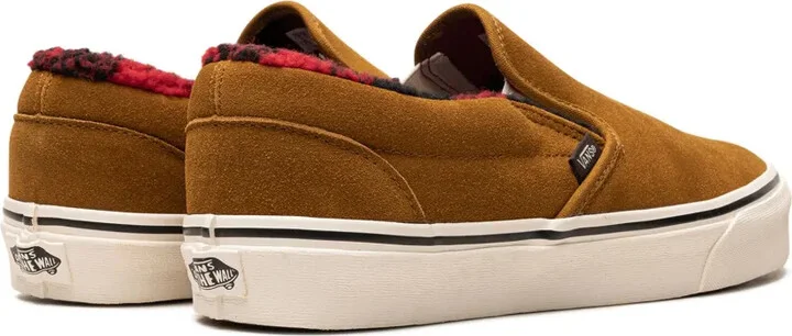 Classic Slip-On Cozy Hug sneakers - Image 3