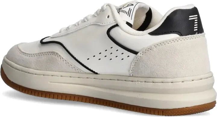 Classic Sneakers - Image 3