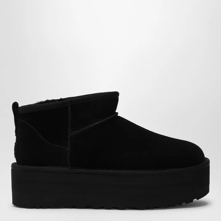 Classic Ultra Mini black boot with platform