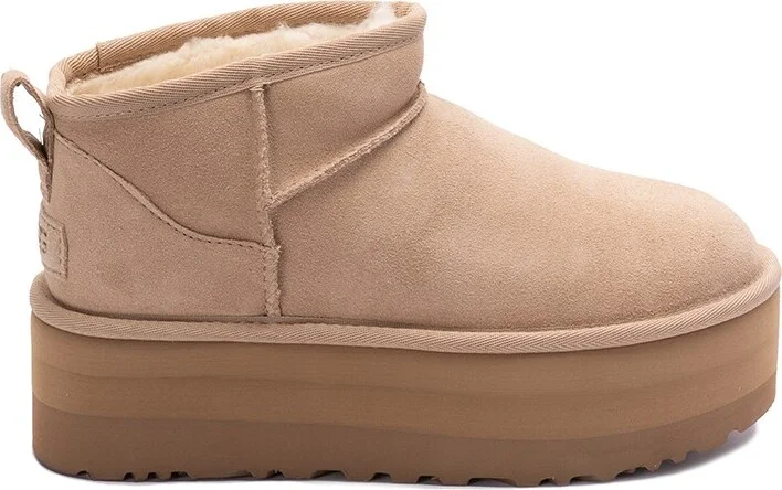 `Classic Ultra Mini Platform` Boots