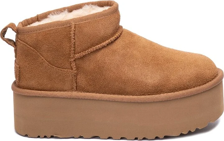 `Classic Ultra Mini Platform` Boots