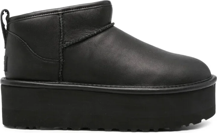 Classic Ultra Mini platform boots