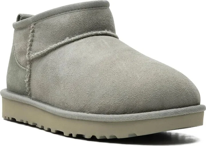 Classic Ultra Mini shearling boots - Image 2