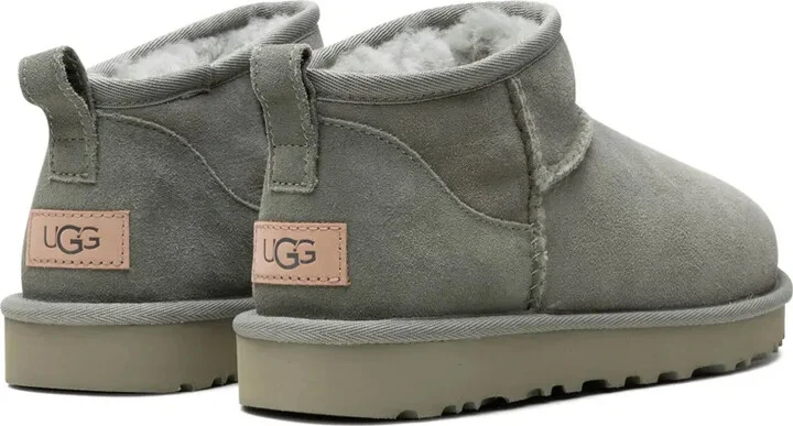 Classic Ultra Mini shearling boots - Image 3