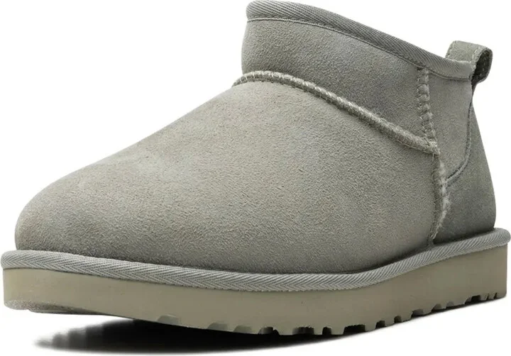 Classic Ultra Mini shearling boots - Image 4