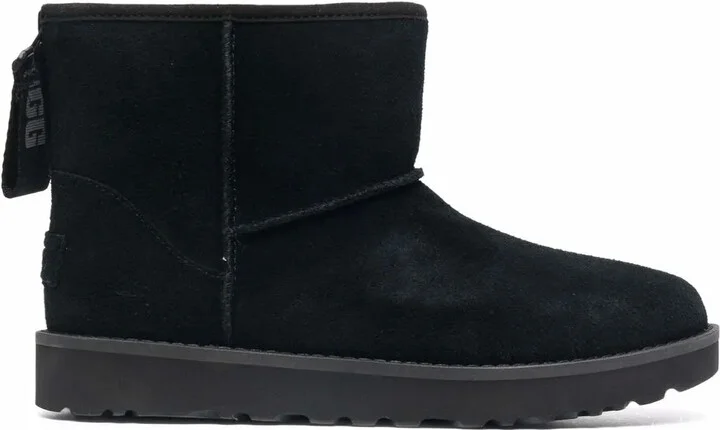 Classic Zipped Suede Boots