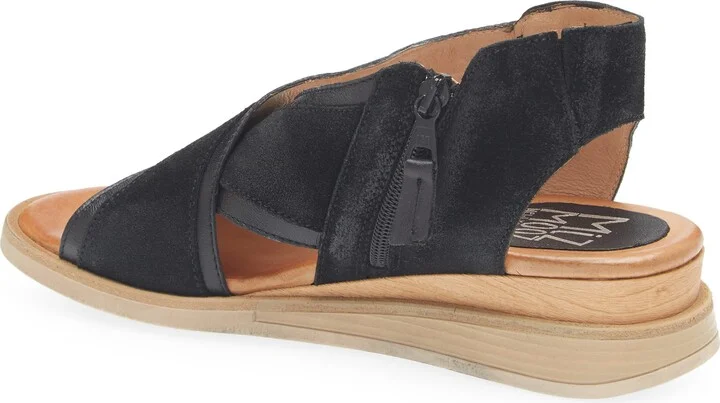 Claudio Wedge Sandal - Image 8