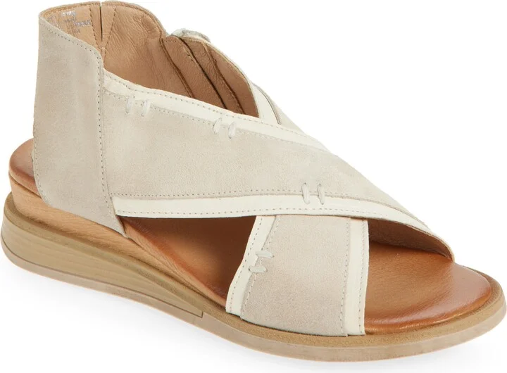 Claudio Wedge Sandal