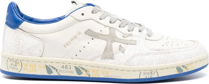 Clay low-top leather sneakers