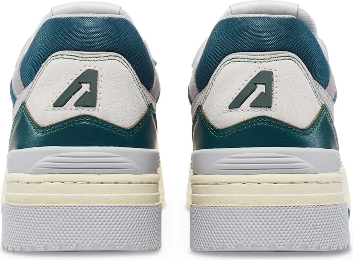 CLC Low Top Sneaker - Image 5