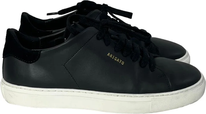 Clean 90 Sneakers in Black Leather