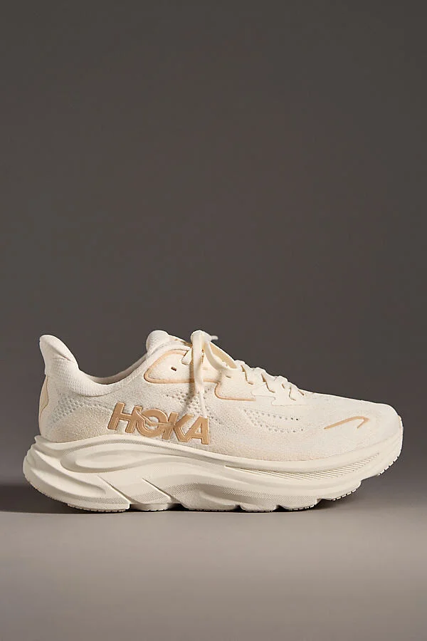 Clifton 10 Sneakers