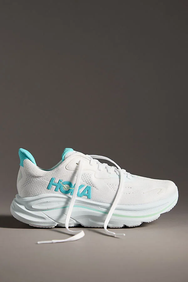 Clifton 10 Sneakers