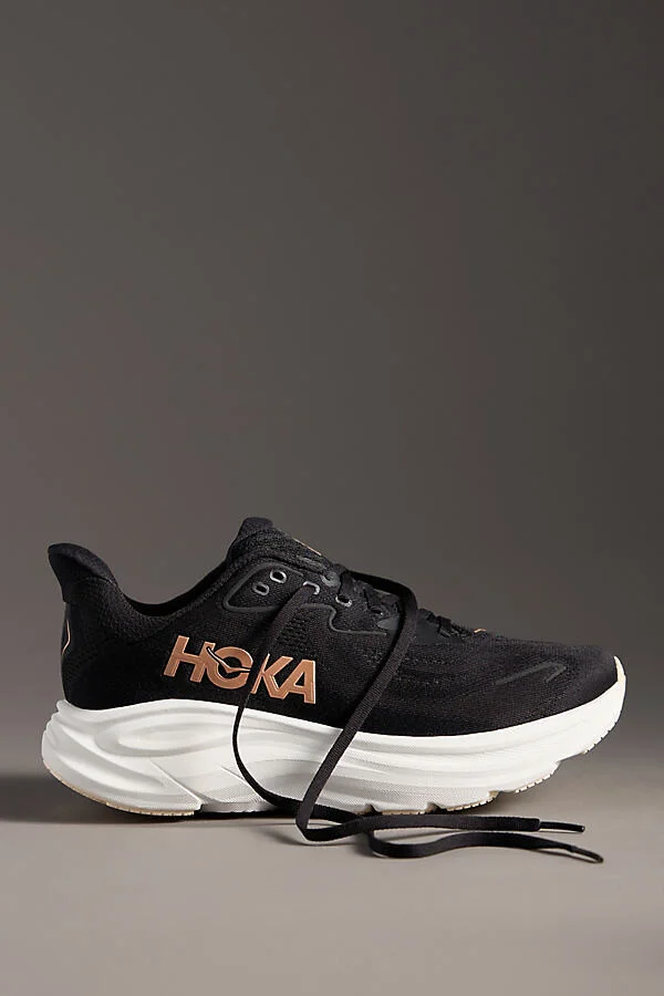 Clifton 10 Sneakers