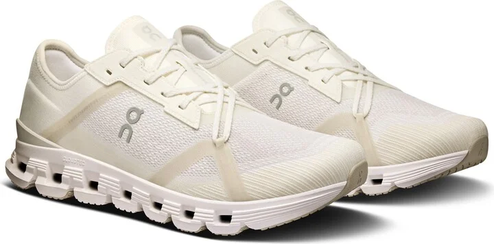 White/ Wolf