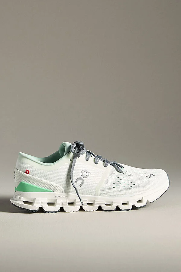 Cloud X 4 Sneakers
