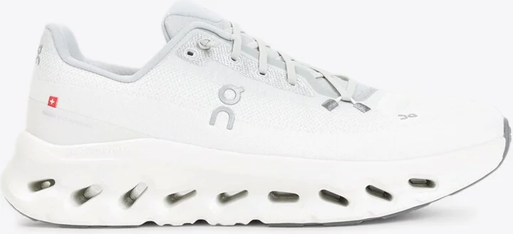 Cloudtilt Low-Top Sneakers
