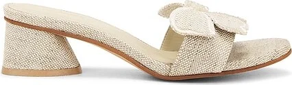 Clover By Lun Flower Applique Sandals