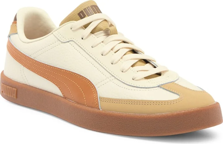Club II Era Sneaker