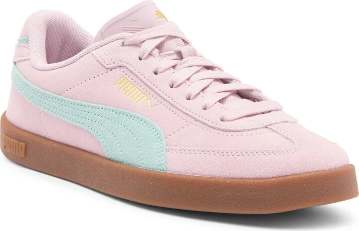Club II Era Sneaker