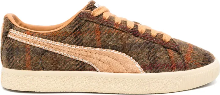 Clyde Harris Tweed sneakers