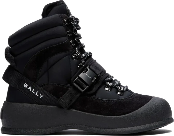 Clyde lace-up snow boots