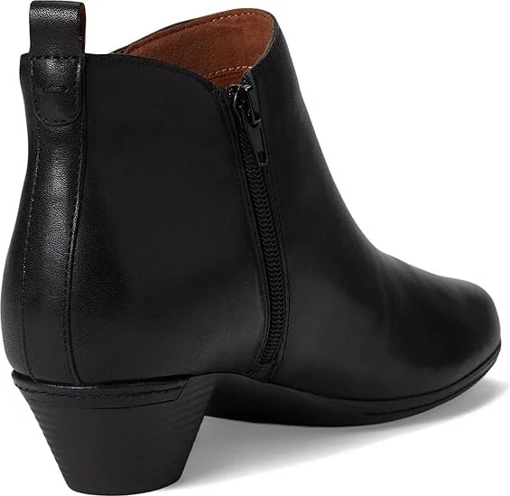 Cobb Hill Larsa Women's Boots Black Leather : 6.5 D - Wide - Image 4