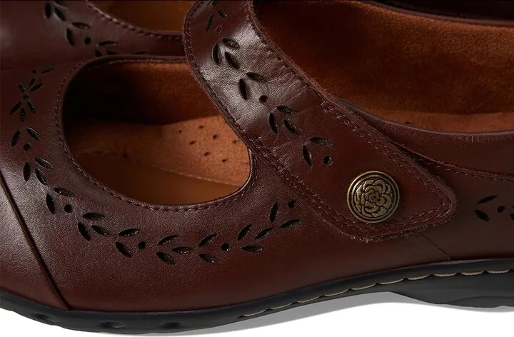 Cobb Hill Perry Women's Flat Shoes Medium Brown Leather : 11 D - Wide, Leather/Polyester - Image 7