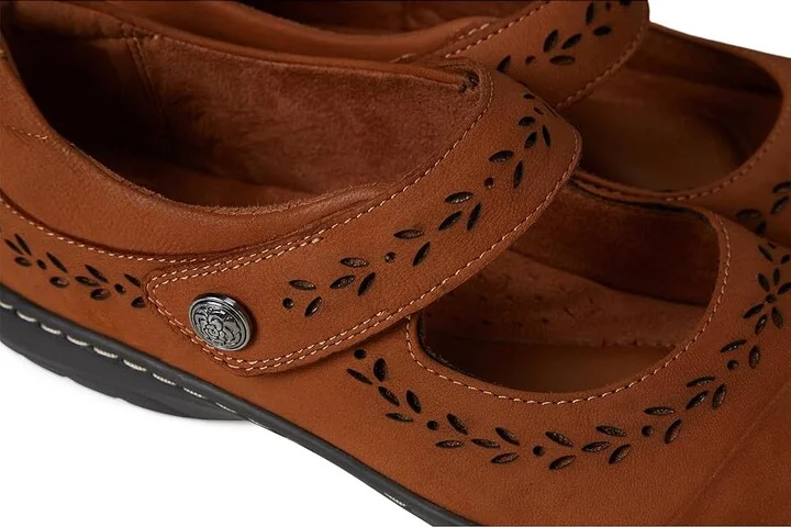 Cobb Hill Perry Women's Flat Shoes Medium Natural Leather : 6.5 B - Medium, Leather/Polyester - Image 7