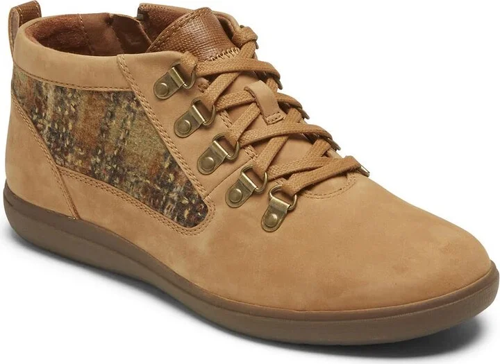 Cobb Hill Women's Bailee Alpine Ankle Boot