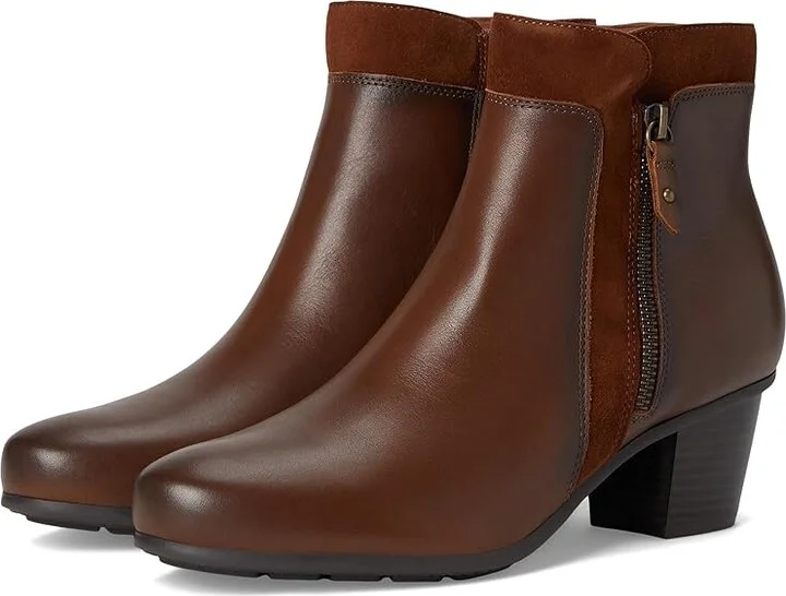 Cobb Hill Wynter Women's Boots Medium Brown Leather : 6 B - Medium, Leather/Textile