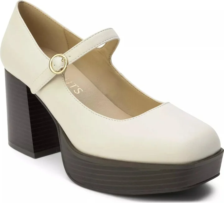 Coconuts by Matisse Matilda Mary Jane Pump
