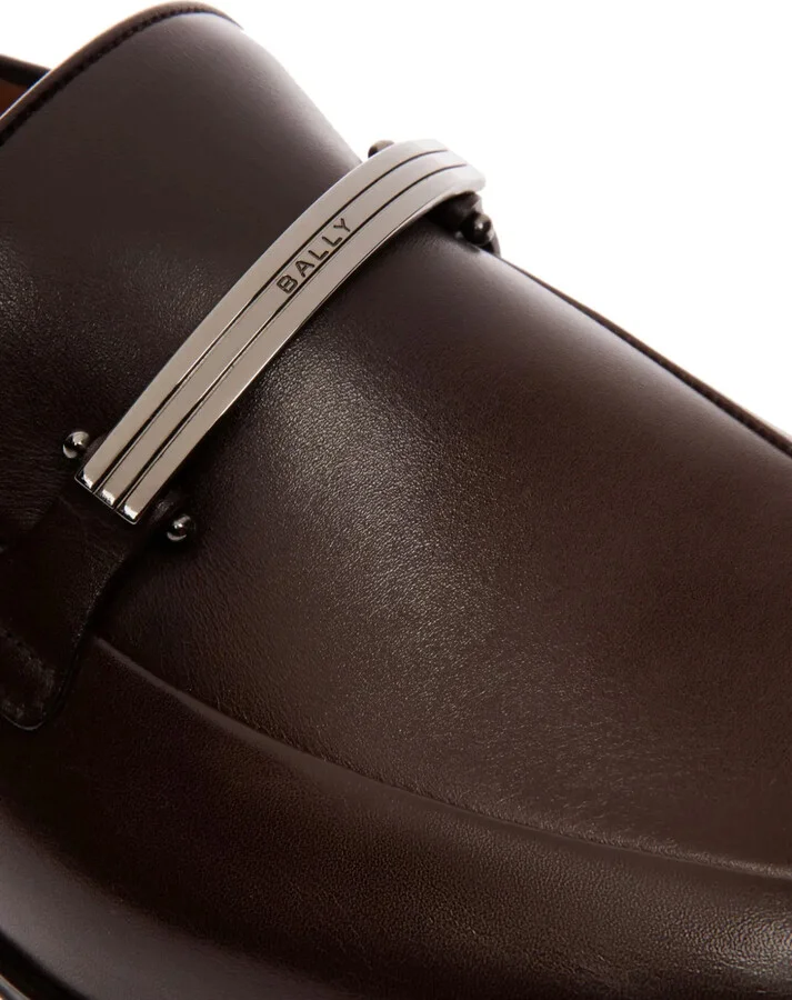 Colby logo-plaque leather loafers - Image 4