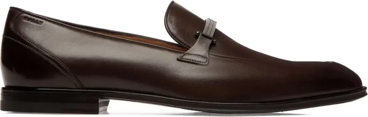 Colby logo-plaque leather loafers