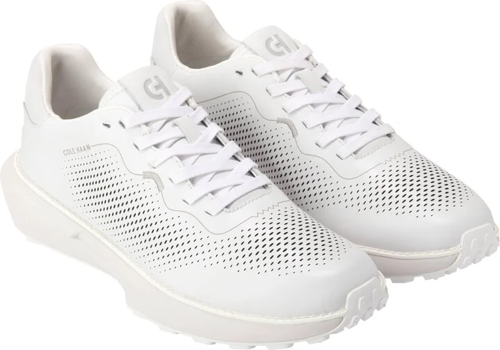 White/Nimbus Cloud