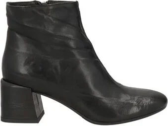 Collection Privēe? Woman Ankle boots