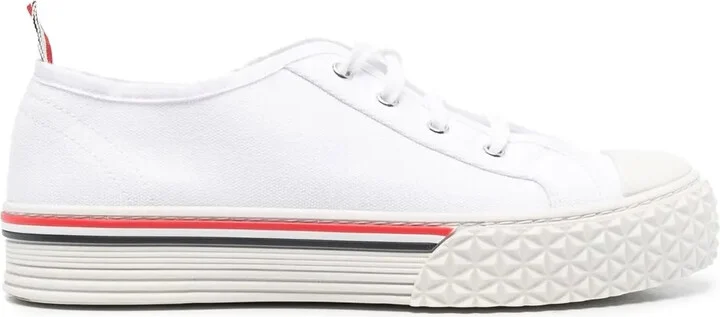 Collegiate low-top sneakers