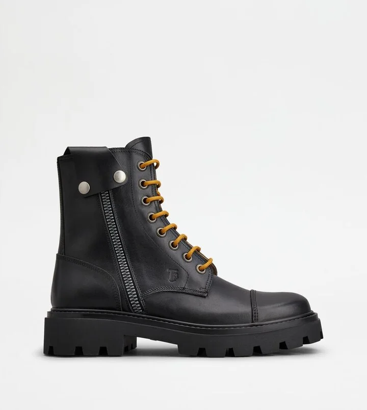 Combat Boots in Leather