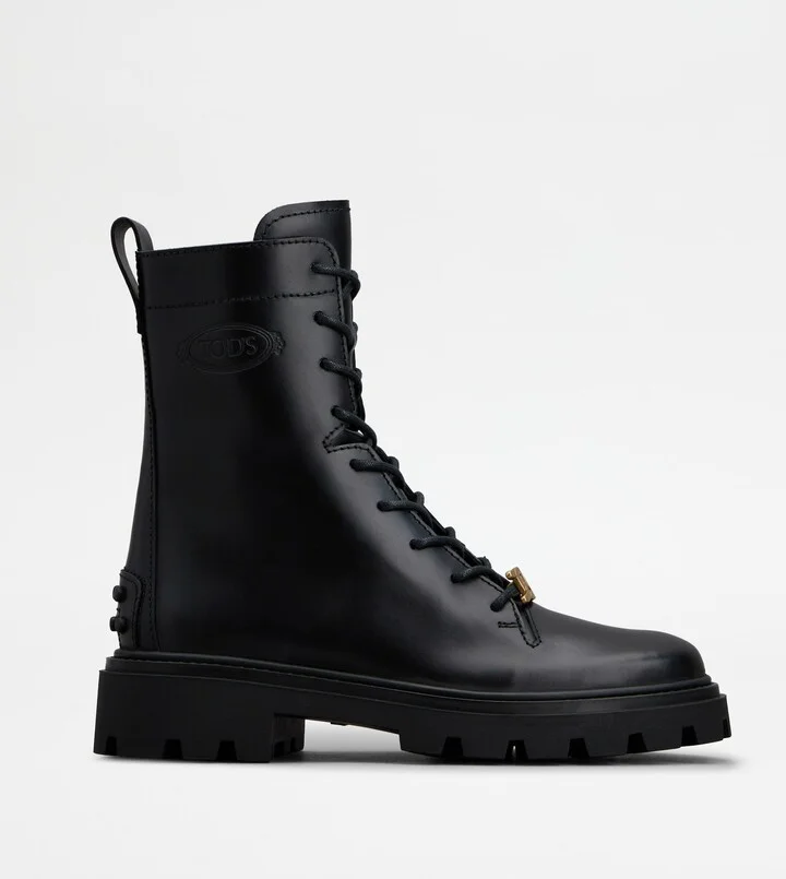 Combat Boots in Leather