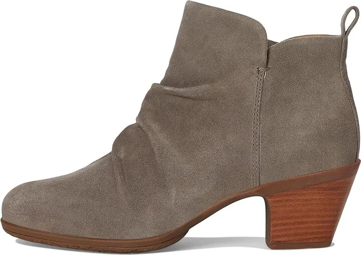 Comfortiva Brandy Women's Boots Taupe : 6 M (B), Rubber/Suede/Textile - Image 6