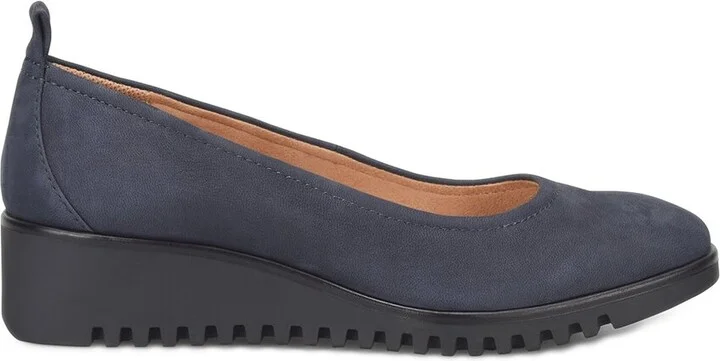 Comfortiva Dillon Leather Flat - Image 2